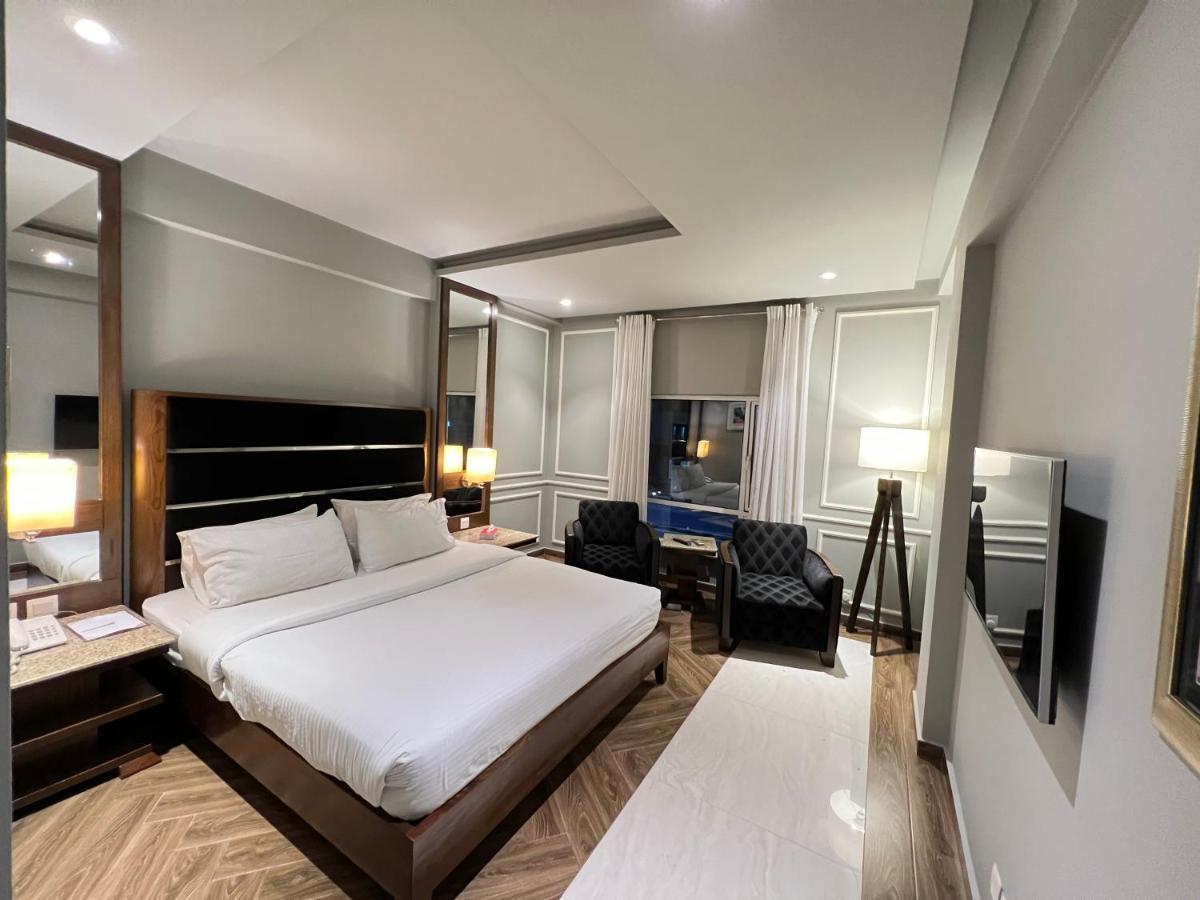 Lahore Continental Hotel Экстерьер фото