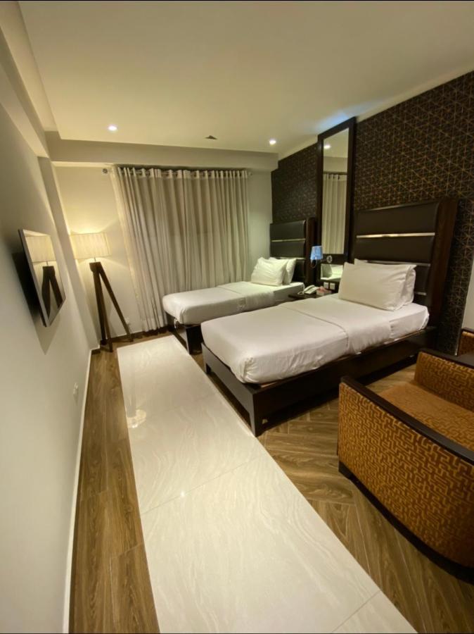 Lahore Continental Hotel Экстерьер фото
